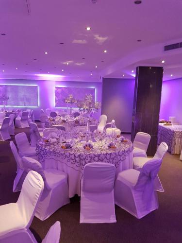 La Mercy Beach Hotel in La- Mercy La Mercy Beach Hotel in La- Mercy