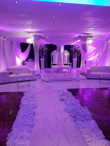 La Mercy Beach Hotel in לה-מרסי La Mercy Beach Hotel in לה-מרסי