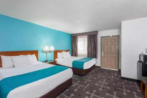 納欣諾市 - 聖地牙哥南豪生酒店 (Howard Johnson by Wyndham National City/San Diego South) in 加利福尼亞州納雄耐爾城(CA) 納欣諾市 - 聖地牙哥南豪生酒店 (Howard Johnson by Wyndham National City/San Diego South) in 加利福尼亞州納雄耐爾城(CA)