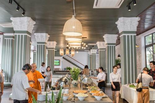 This photo about Hoa Lu Hotel shared on HyHotel.com
