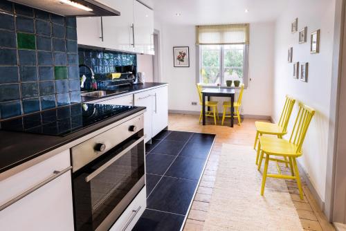 Kitchen, Eneby Gard Apartments in Skoldinge Kitchen, Eneby Gard Apartments in Skoldinge