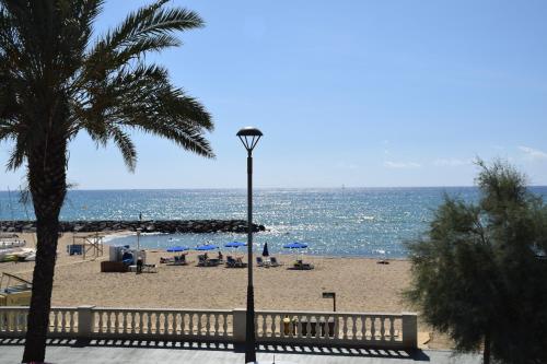 platja, Apartamentos Les Barbes in Caldes d Estrac platja, Apartamentos Les Barbes in Caldes d Estrac