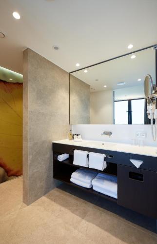 โรงแรมไฮเปอร์ออน บาเซิล (Hyperion Hotel Basel) in บาเซลเซนทรุม โรงแรมไฮเปอร์ออน บาเซิล (Hyperion Hotel Basel) in บาเซลเซนทรุม