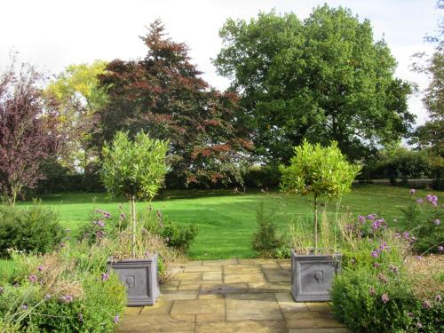 Weston Hill Farm in Moreton Pinkney Weston Hill Farm in Moreton Pinkney