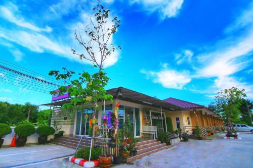 Khaohom Resort in Pak Phli Khaohom Resort in Pak Phli