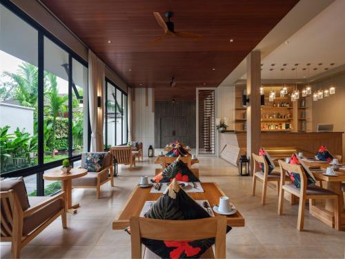 Restaurant, De Malee Pool Villa (SHA Plus+) in Nopparat Thara Restaurant, De Malee Pool Villa (SHA Plus+) in Nopparat Thara