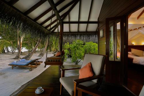 Balcony/terrace, Medhufushi Island Resort in Meemu Atoll Balcony/terrace, Medhufushi Island Resort in Meemu Atoll