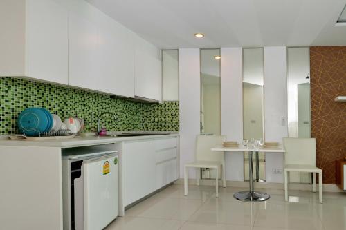 Facilities, Amazon Residence Unit B1-217 near Boon Kanjanaraam Temple Facilities, Amazon Residence Unit B1-217 near Boon Kanjanaraam Temple