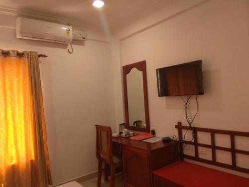 This photo about Hotel Sandra Palace shared on HyHotel.com