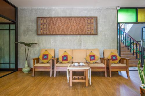 Boonme Heritage Hotel near Textile Museum Naresuan University Boonme Heritage Hotel near Textile Museum Naresuan University