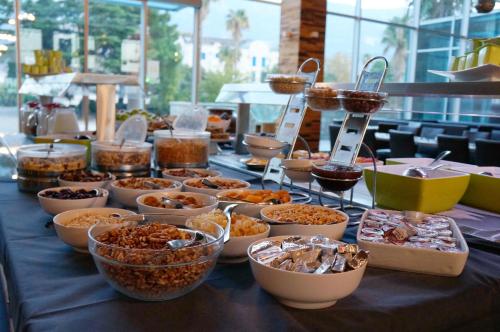อาหารและเครื่องดื่ม, Avala Resort & Villas in บาบิน โด อาหารและเครื่องดื่ม, Avala Resort & Villas in บาบิน โด