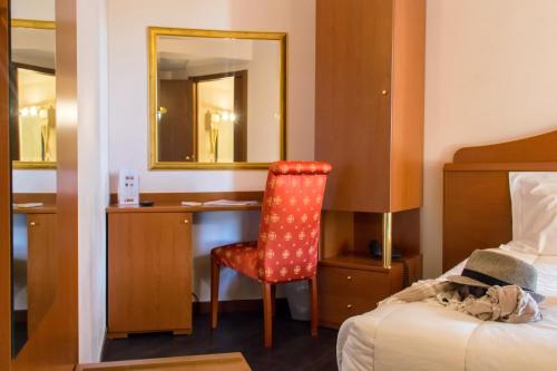 Hotel Excel Roma Ciampino - image 8