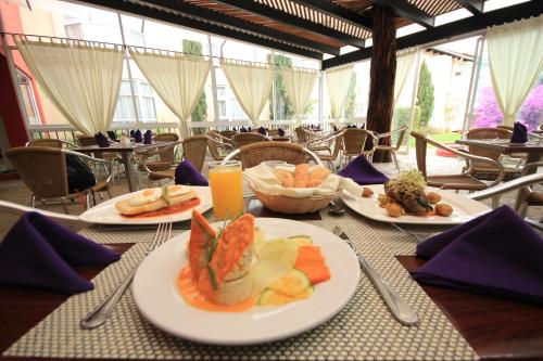 Eten en drinken, Hotel Villa Mercedes San Cristobal in San Cristóbal de las Casas Eten en drinken, Hotel Villa Mercedes San Cristobal in San Cristóbal de las Casas