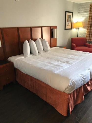 Extend-a-Suites Phoenix in Phoenix (AZ) Extend-a-Suites Phoenix in Phoenix (AZ)