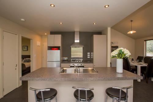 Konyha, The Claremont Motel in Martinbourough Konyha, The Claremont Motel in Martinbourough