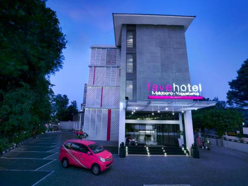 כניסה, Favehotel Malioboro in יוגיאקרטה כניסה, Favehotel Malioboro in יוגיאקרטה