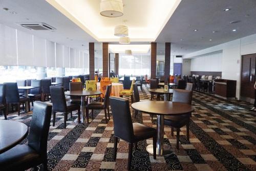 ห้องอาหาร, โรงแรมคิงวูด กูชิง (Kingwood Hotel Kuching) in กูชิง ห้องอาหาร, โรงแรมคิงวูด กูชิง (Kingwood Hotel Kuching) in กูชิง