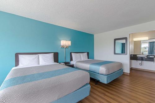 在meiguo.com看到的Motel 6 Pekin的介绍图片