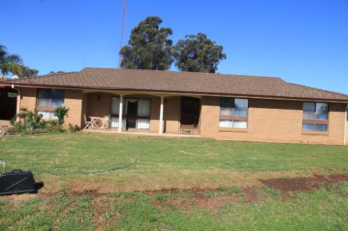 Bellarwi House in West Wyalong Bellarwi House in West Wyalong