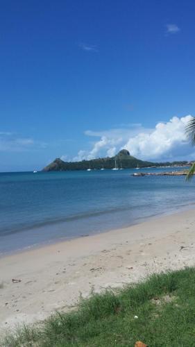 Cerca de lugares turísticos, Seawind Cottage- Traditional St.Lucian Style in Gros Islet Cerca de lugares turísticos, Seawind Cottage- Traditional St.Lucian Style in Gros Islet