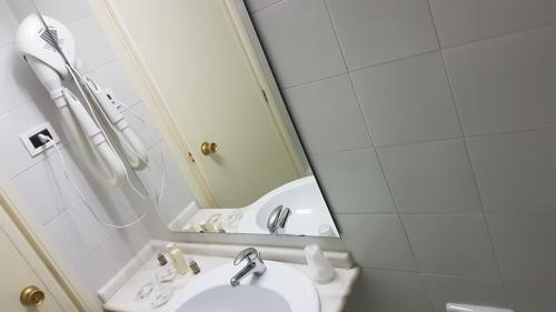 Kupaonica, Grand Hotel Lamezia in Lamezia Terme Kupaonica, Grand Hotel Lamezia in Lamezia Terme