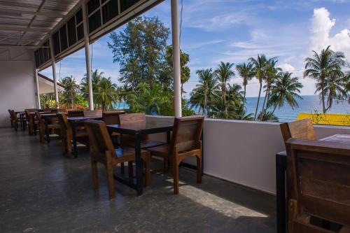 Food and beverages, Baantalay Thungwualaen Hotel in Pathio Food and beverages, Baantalay Thungwualaen Hotel in Pathio