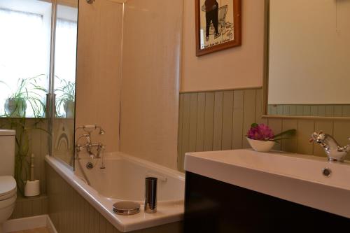 Bathroom, The Steading at Barmore in Stonefield Bathroom, The Steading at Barmore in Stonefield