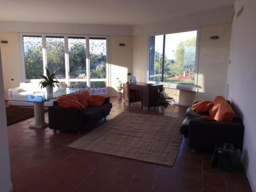 This photo about B&B Villa Le Robinie shared on HyHotel.com