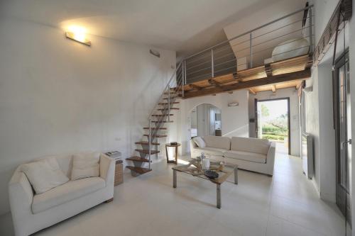 Shared lounge/TV area, Villa Manziana in Manziana Shared lounge/TV area, Villa Manziana in Manziana