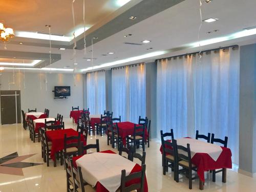 宴會廳, "Frogs House" Hotel & Restorant Slow Food in 盧什涅 宴會廳, "Frogs House" Hotel & Restorant Slow Food in 盧什涅