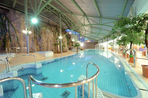 مسبح, هوليداي كلوب تامبير سبا (Holiday Club Tampere Spa) in تامبيري مسبح, هوليداي كلوب تامبير سبا (Holiday Club Tampere Spa) in تامبيري