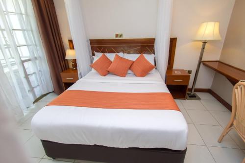 This photo about Victoria Comfort Inn shared on HyHotel.com