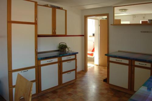 Kitchen, Ferienwohnung Langenstadt in Neudrossenfeld Kitchen, Ferienwohnung Langenstadt in Neudrossenfeld