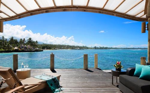 Balkon/teras, Coconuts Beach Club Resort & Spa in Siumu Balkon/teras, Coconuts Beach Club Resort & Spa in Siumu