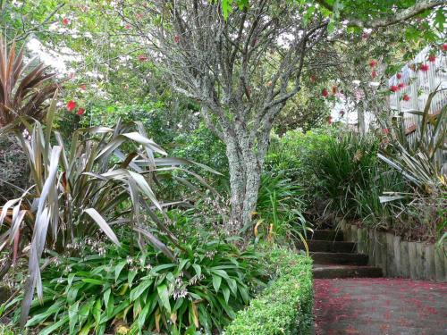 This photo about Mount Hobson Cabin shared on HyHotel.com