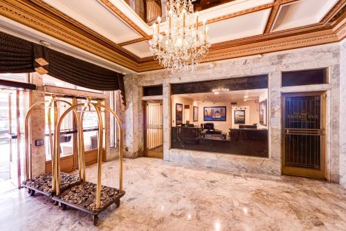 Lobby, Gaslamp Plaza Suites near San Diego Trolley Lobby, Gaslamp Plaza Suites near San Diego Trolley