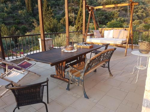 Leonidio Stone House in พอร์โต เคไล Leonidio Stone House in พอร์โต เคไล