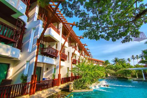 Swimming pool, The Elements Krabi Resort near Tubkaak Beach Swimming pool, The Elements Krabi Resort near Tubkaak Beach