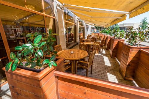 Ruoka ja Juomat, Hotel Lomsia in Akhaltsikhe Ruoka ja Juomat, Hotel Lomsia in Akhaltsikhe