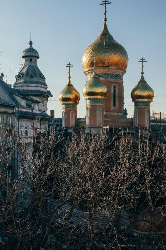 Artsy Old Town Apartment