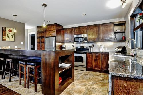 廚房, Chalet 17 Chemin Blanc by Les Chalets Alpins in 斯托納姆 廚房, Chalet 17 Chemin Blanc by Les Chalets Alpins in 斯托納姆