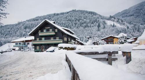 Фасада на хотела, Haus Ennsblick in Флахау Фасада на хотела, Haus Ennsblick in Флахау