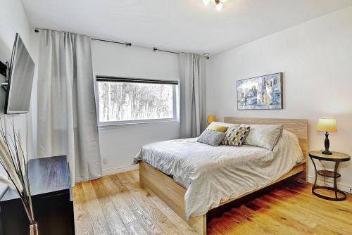Chalet 31 Chemin des Quarante by Les Chalets Alpins in Stoneham (QC) Chalet 31 Chemin des Quarante by Les Chalets Alpins in Stoneham (QC)