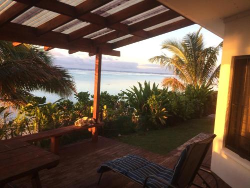 Balkons/terase, Raina Beach Apartments & Houses in Rarotonga Balkons/terase, Raina Beach Apartments & Houses in Rarotonga