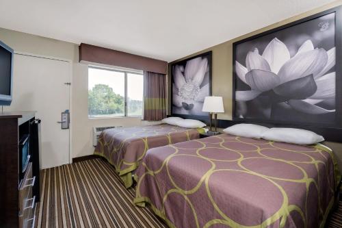 Super 8 by Wyndham Florence in Florence Super 8 by Wyndham Florence in Florence