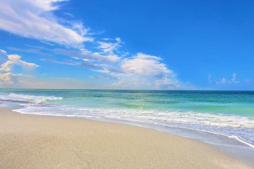 在meiguo.com看到的Siesta Key Paradise by Beachside Management的介绍图片