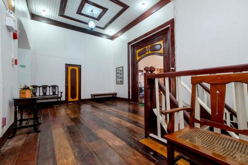 This photo about ZEN Rooms Calle Crisologo Vigan shared on HyHotel.com