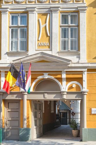 Bejárat, The Three Corners Hotel Anna Superior near Magyar Nemzeti Múzeum Bejárat, The Three Corners Hotel Anna Superior near Magyar Nemzeti Múzeum