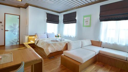 Dilofo Hotel Luxury Suites in Dilofo Dilofo Hotel Luxury Suites in Dilofo