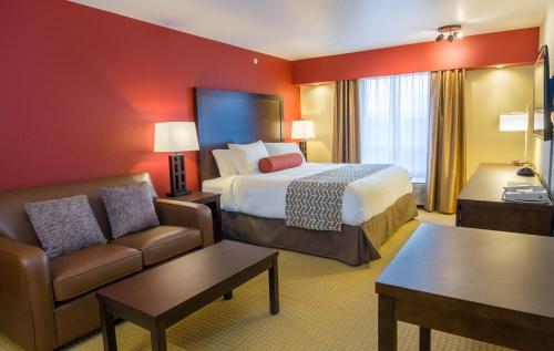 The Kanata Inns Invermere in Invermere (BC) The Kanata Inns Invermere in Invermere (BC)
